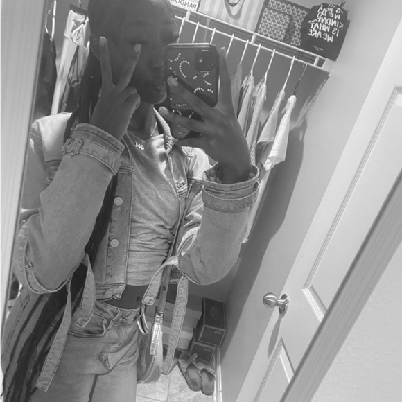 Meet your Posher, Kham🎀 - Picture 2 of 6